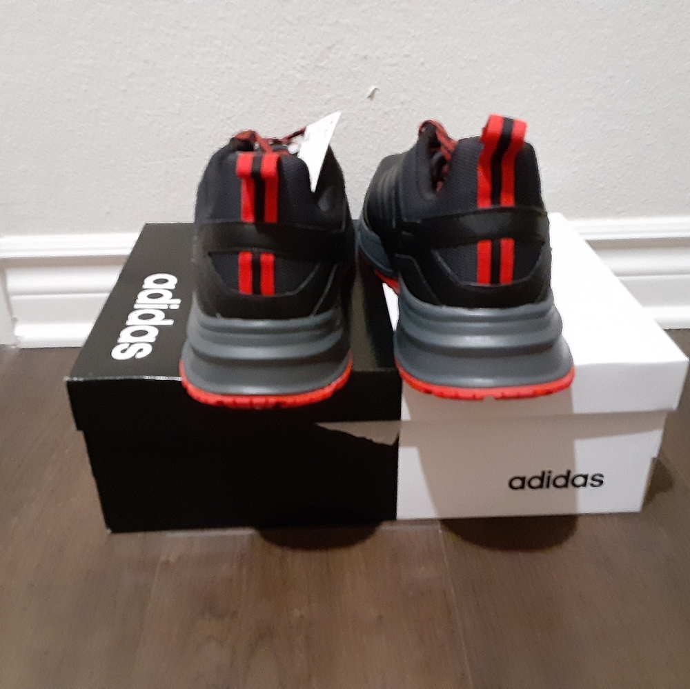 Adidas - Picture 4 of 4
